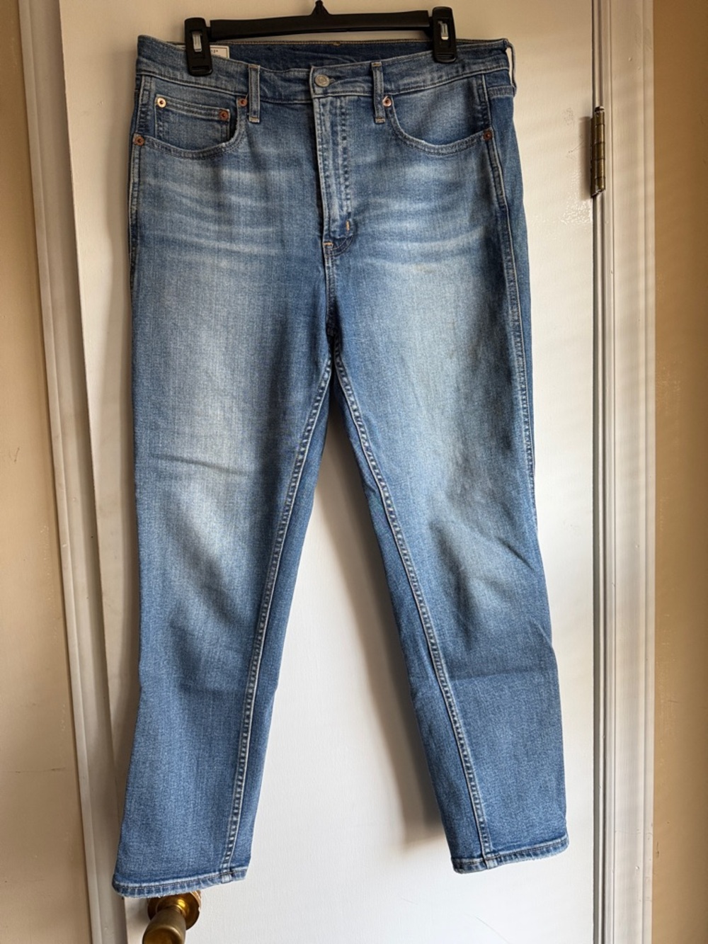GAP Light Blue Straight-Leg Women’s Jeans